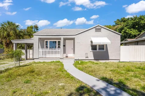 933 30th Court West Palm Beach FL 33407