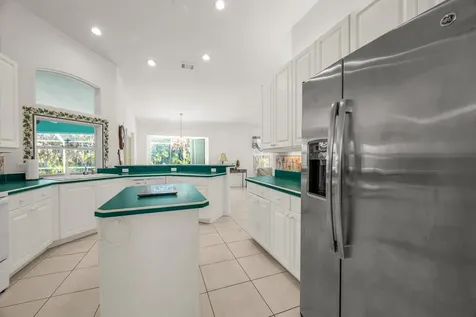 3407 Se Hart Circle Port Saint Lucie FL 34984