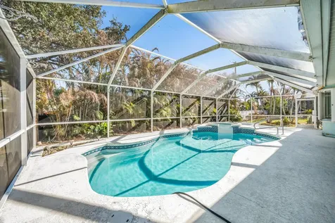 3407 Se Hart Circle Port Saint Lucie FL 34984
