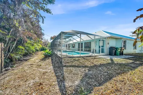 3407 Se Hart Circle Port Saint Lucie FL 34984