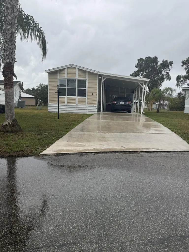 1 Se Gorda Way Port Saint Lucie FL 34952
