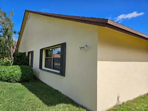 503 Springdale Circle Palm Springs FL 33461