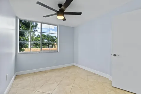 123 Yacht Club Way Hypoluxo FL 33462