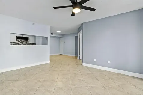 123 Yacht Club Way Hypoluxo FL 33462
