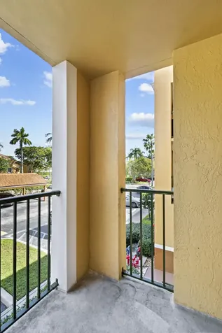 123 Yacht Club Way Hypoluxo FL 33462