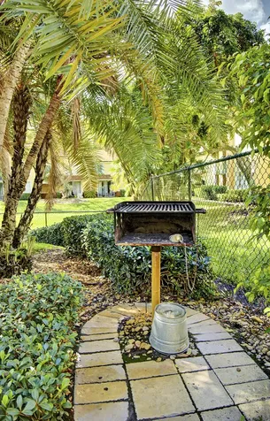 123 Yacht Club Way Hypoluxo FL 33462