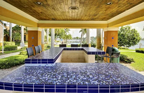 123 Yacht Club Way Hypoluxo FL 33462