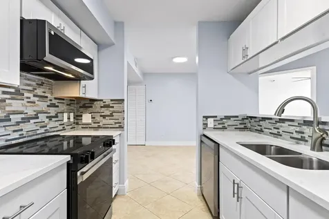 123 Yacht Club Way Hypoluxo FL 33462