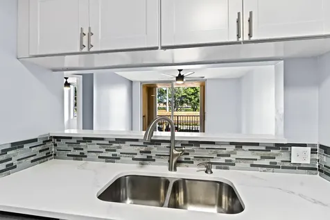 123 Yacht Club Way Hypoluxo FL 33462
