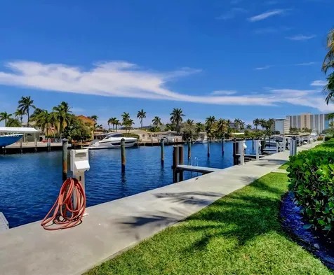 2743 Ne 1st Street Pompano Beach FL 33062