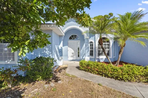 241 Se Starfish Port Saint Lucie FL 34984
