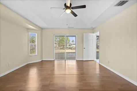 241 Se Starfish Port Saint Lucie FL 34984