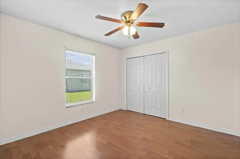 241 Se Starfish Port Saint Lucie FL 34984