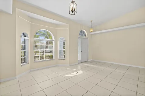 241 Se Starfish Port Saint Lucie FL 34984