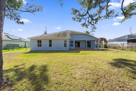 241 Se Starfish Port Saint Lucie FL 34984