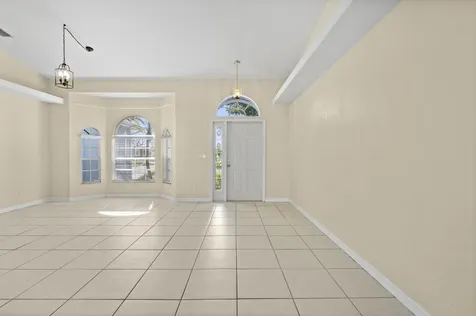 241 Se Starfish Port Saint Lucie FL 34984