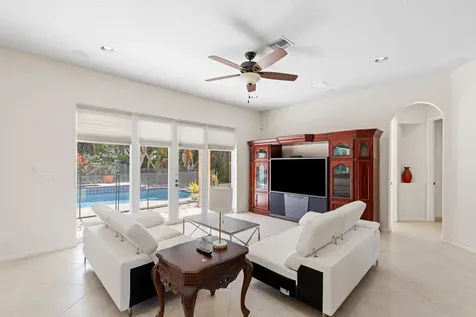 4162 Cedar Creek Ranch Circle Lake Worth FL 33467