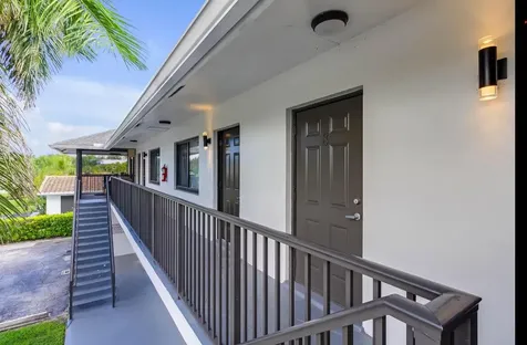 520 NE 44th Street Boca Raton FL 33431