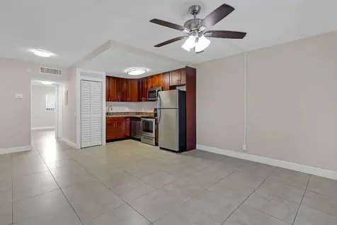 520 NE 44th Street Boca Raton FL 33431