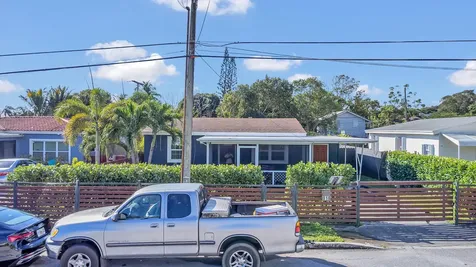 818 Kaye Street West Palm Beach FL 33405