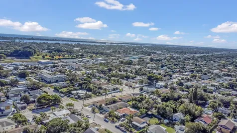 818 Kaye Street West Palm Beach FL 33405