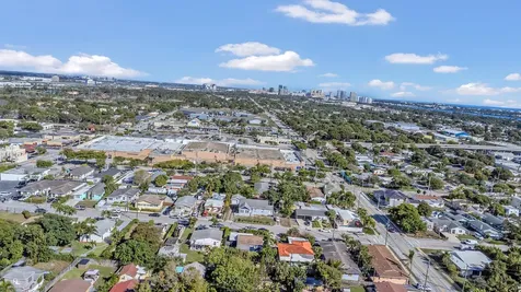 818 Kaye Street West Palm Beach FL 33405
