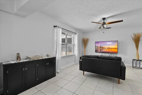 14537 N 77th Place Loxahatchee FL 33470