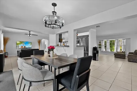 14537 N 77th Place Loxahatchee FL 33470