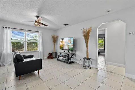 14537 N 77th Place Loxahatchee FL 33470