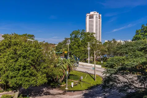1000 Spanish River Road Boca Raton FL 33432