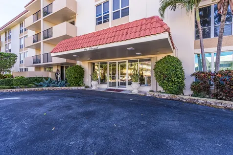 1000 Spanish River Road Boca Raton FL 33432