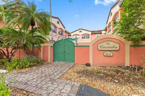 801 NE 1st Street Fort Lauderdale FL 33301