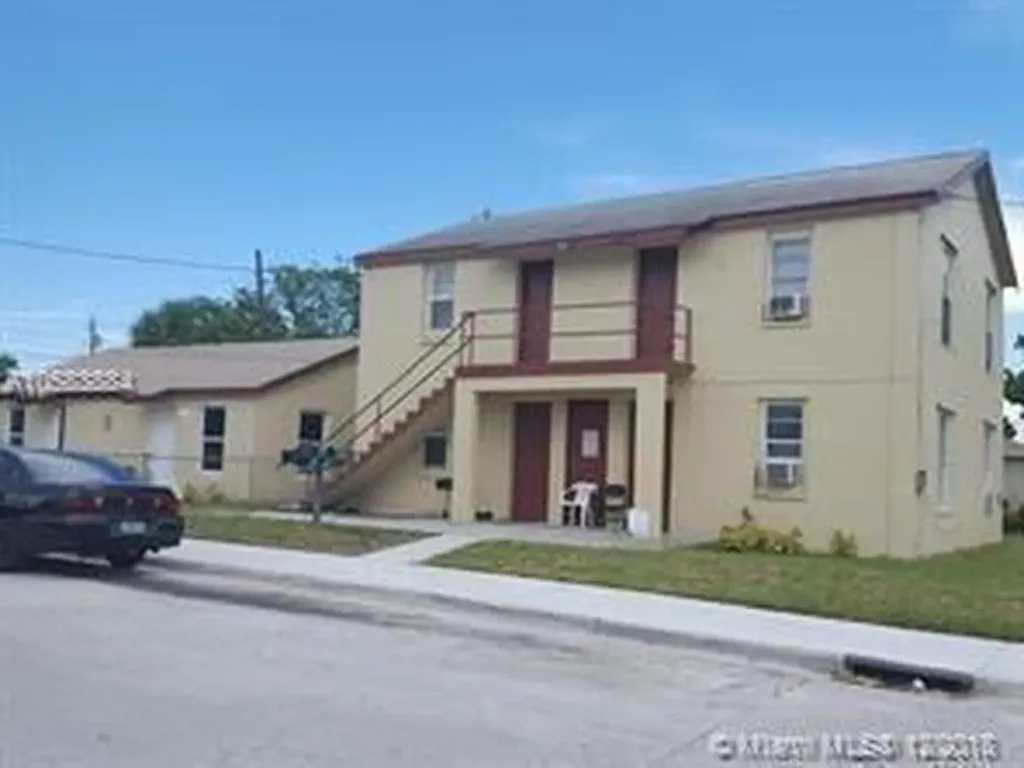 900 Avenue H Avenue Riviera Beach FL 33404