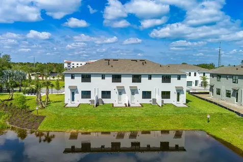 7645 SW Lucy Lane Stuart FL 34997