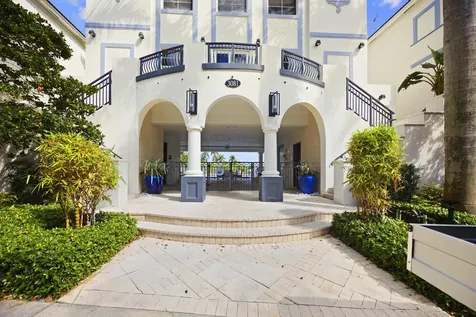3055 Waterside Circle Boynton Beach FL 33435
