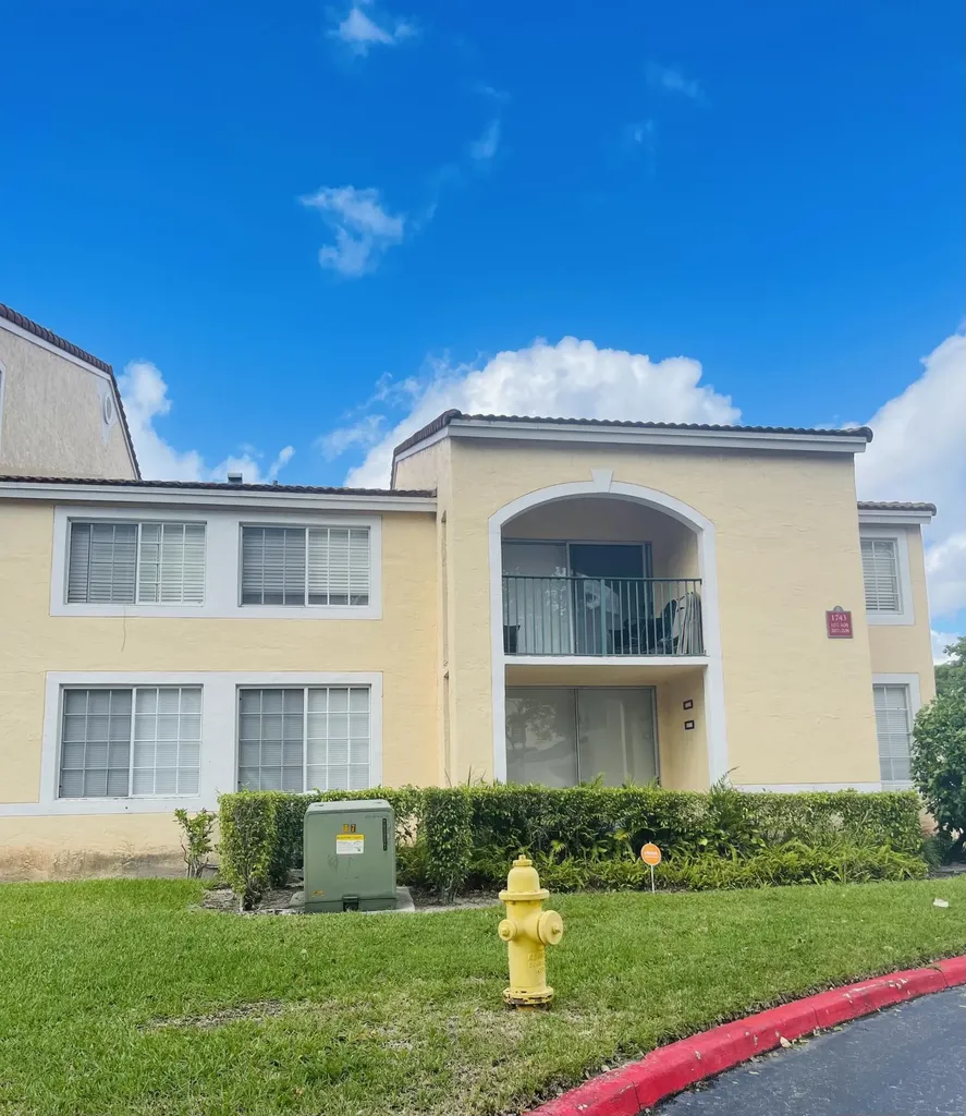 1743 Village Boulevard West Palm Beach FL 33409