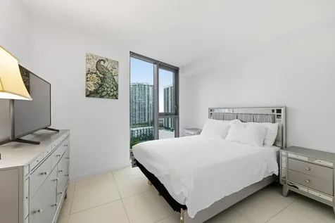 31 Se 6th Street Miami FL 33131
