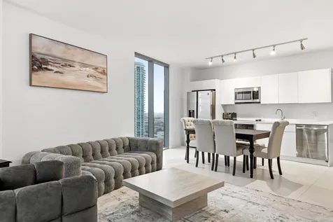31 Se 6th Street Miami FL 33131