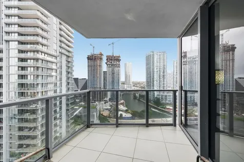 31 Se 6th Street Miami FL 33131