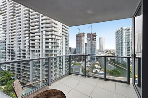 31 Se 6th Street Miami FL 33131