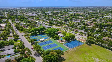 1717 16th Court Lake Worth Beach FL 33460