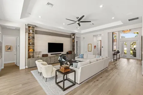 9918 Pecorino Isle Boynton Beach FL 33473