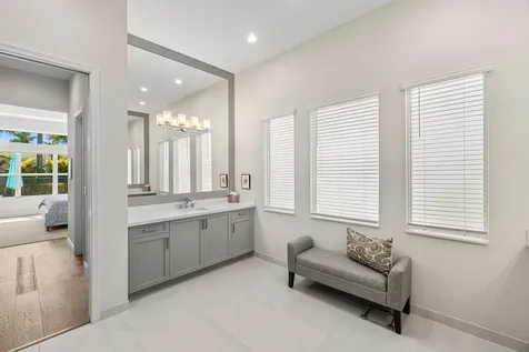9918 Pecorino Isle Boynton Beach FL 33473