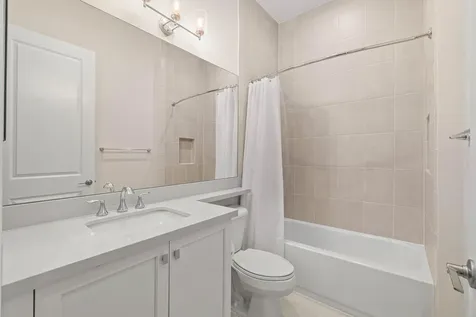 9918 Pecorino Isle Boynton Beach FL 33473