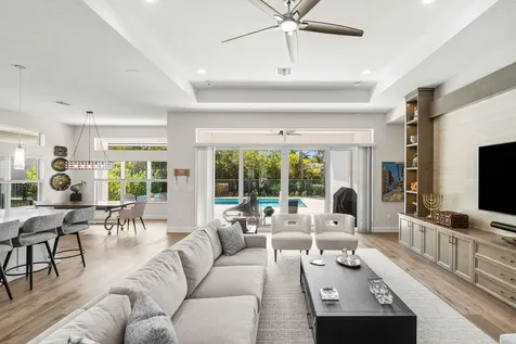 9918 Pecorino Isle Boynton Beach FL 33473