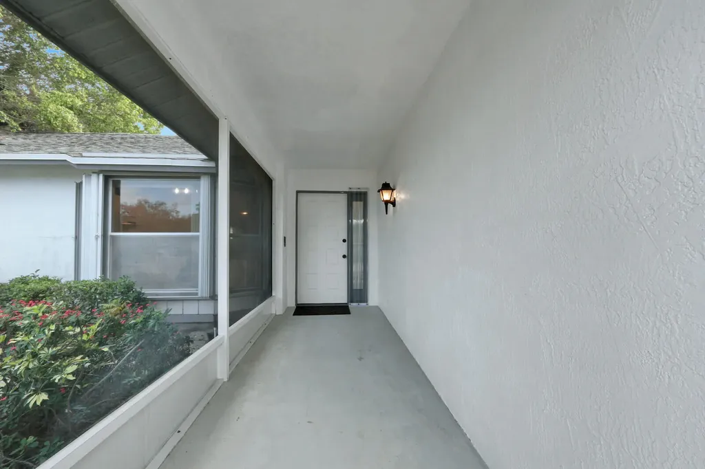 1544 Old Cypress Trail Wellington FL 33414