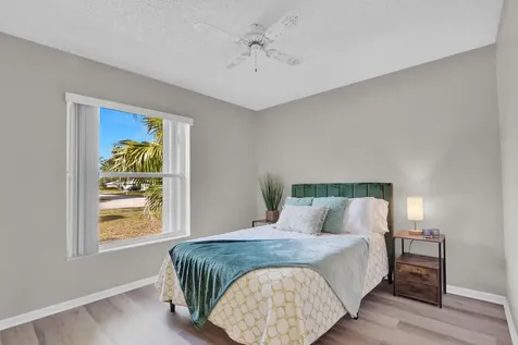 1544 Old Cypress Trail Wellington FL 33414