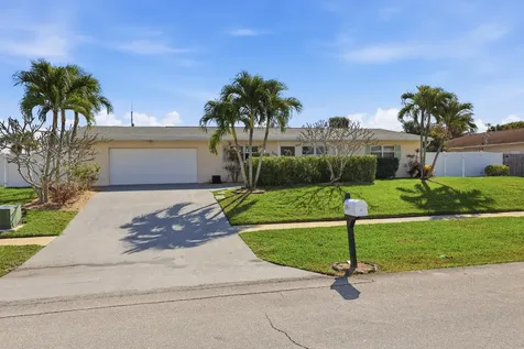 305 Circle Jupiter FL 33458