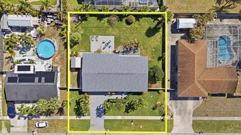 305 Circle Jupiter FL 33458