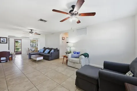 305 Circle Jupiter FL 33458